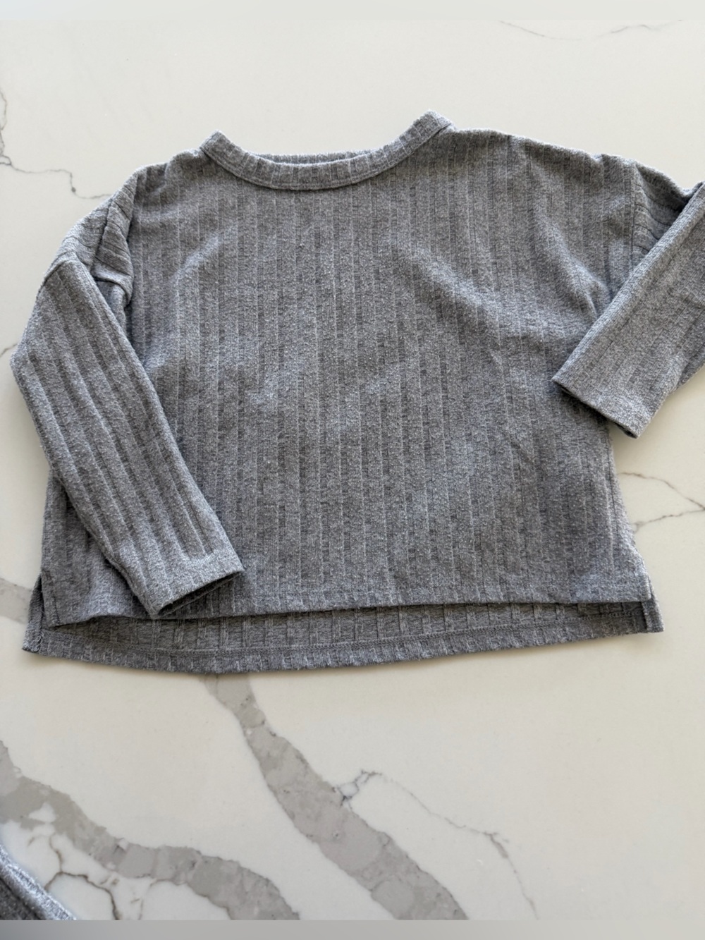 Rylee + Cru Girl’s Gray Ribbed Set - Picture 3 of 4
